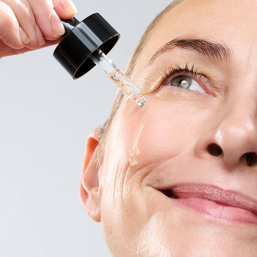 CurrentBody Skin LED Mask & Green Tea Serum - Image 3